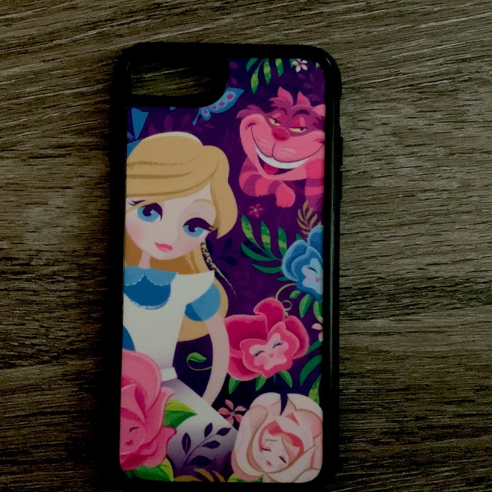 I am selling a IPhone case